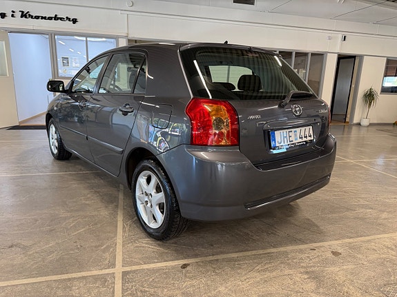Toyota Corolla 4 of 14