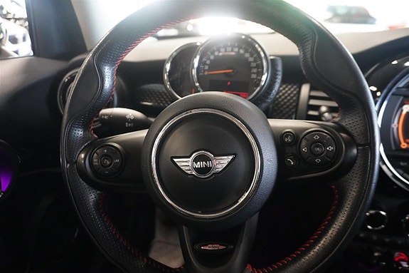 MINI Cooper SD 9 of 14