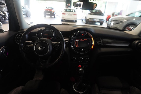MINI Cooper SD 8 of 14