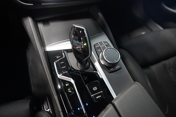 BMW 530e 18 of 21