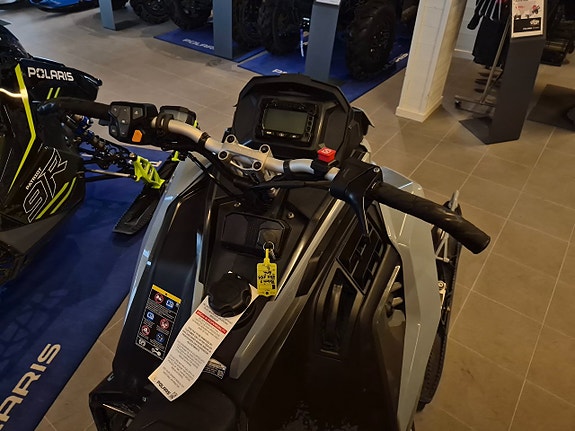 Polaris 650 SKS 146 2 of 2