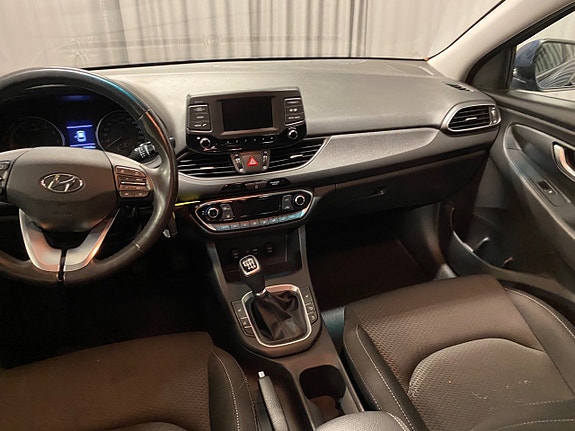 Hyundai i30 8 of 17