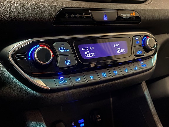 Hyundai i30 14 of 17