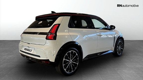 Renault 5 E-Tech 4 of 21