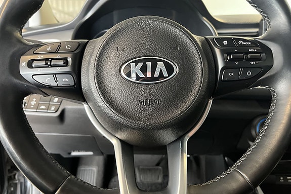 Kia Rio 9 of 15