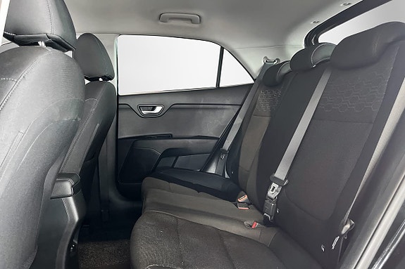 Kia Rio 11 of 15