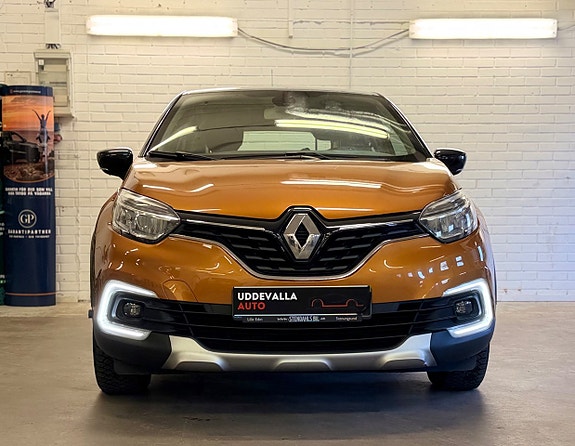Renault Captur 2 of 15