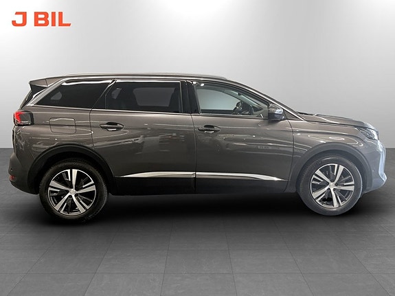 Peugeot 5008 17 of 19