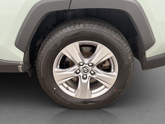 Toyota RAV4 30 of 30