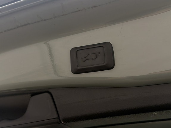 Toyota RAV4 27 of 30