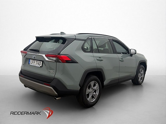 Toyota RAV4 8 of 30