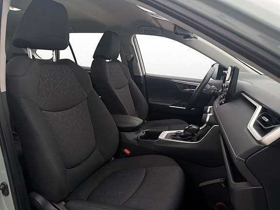 Toyota RAV4 14 of 30