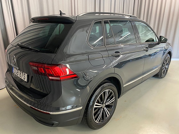 Volkswagen Tiguan 5 of 22