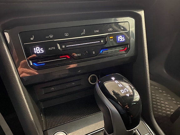 Volkswagen Tiguan 17 of 22