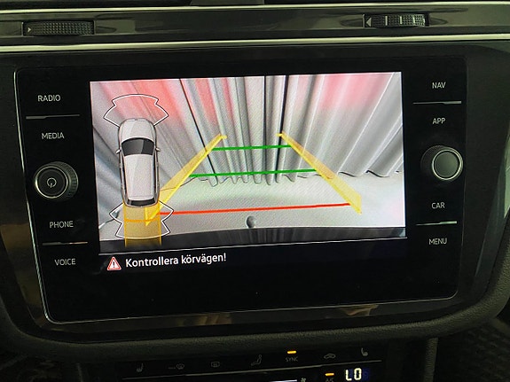 Volkswagen Tiguan 13 of 22