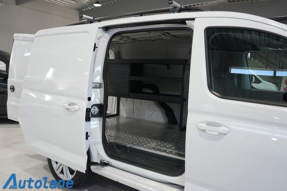 Volkswagen Caddy Maxi 11 of 28