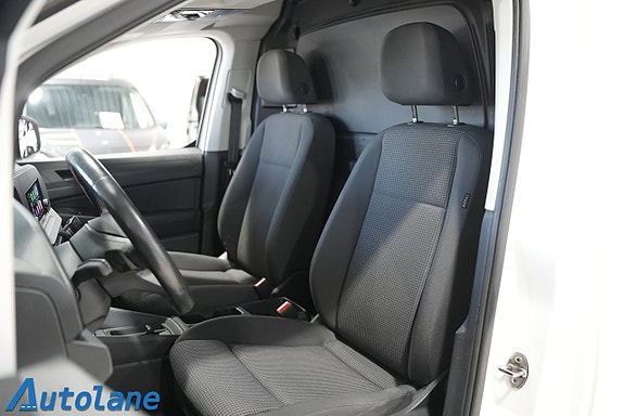 Volkswagen Caddy Maxi 18 of 28