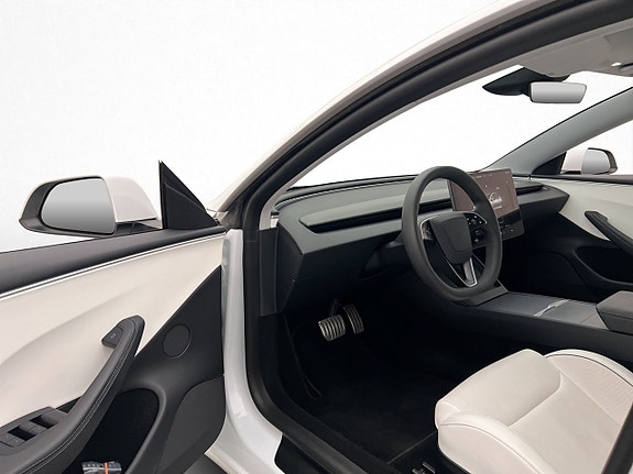 Tesla Model 3 10 of 30