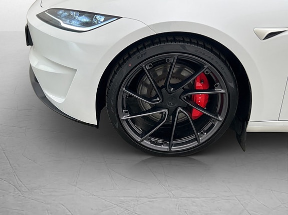 Tesla Model 3 30 of 30