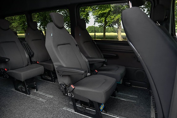 Mercedes-Benz Sprinter 319 14 of 30