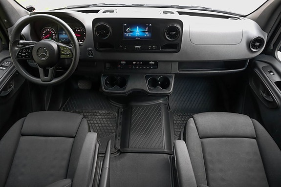 Mercedes-Benz Sprinter 319 2 of 30