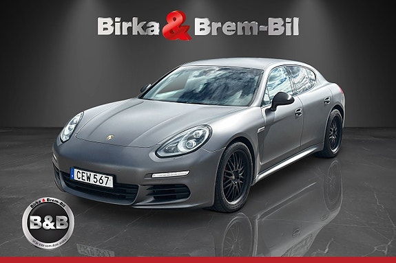 Porsche Panamera 11 of 17