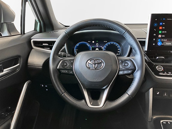 Toyota Corolla Cross 9 of 11