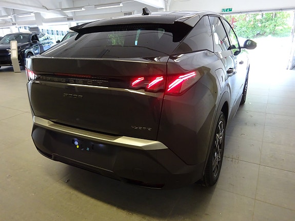 Peugeot 3008 3 of 9