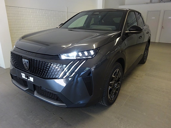 Peugeot 3008 2 of 9