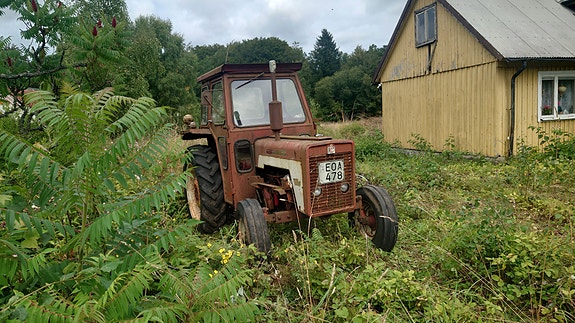 International International Mccormic 434 2 of 3
