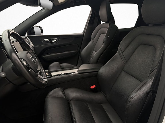 Volvo XC60 12 of 30