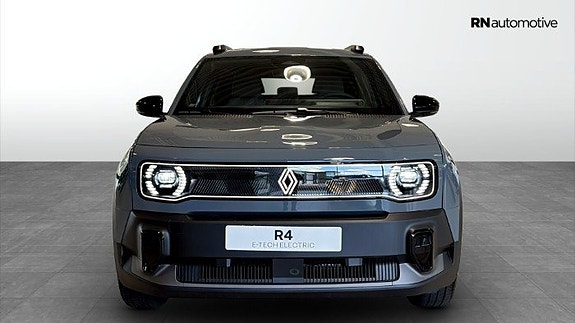 Renault 4 E-Tech 8 of 22