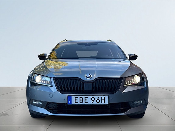 Skoda Superb 2 of 27