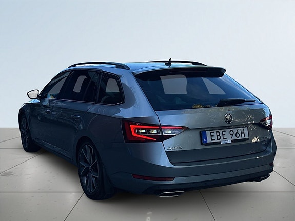 Skoda Superb 5 of 27