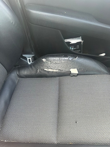 Mercedes-Benz C200 6 of 12