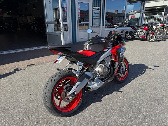 Aprilia Touno 660 2 of 5
