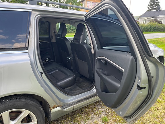 Volvo V70 6 of 14