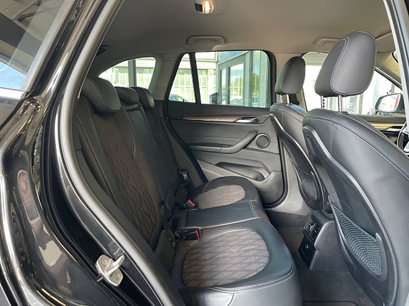 BMW X1 9 of 29
