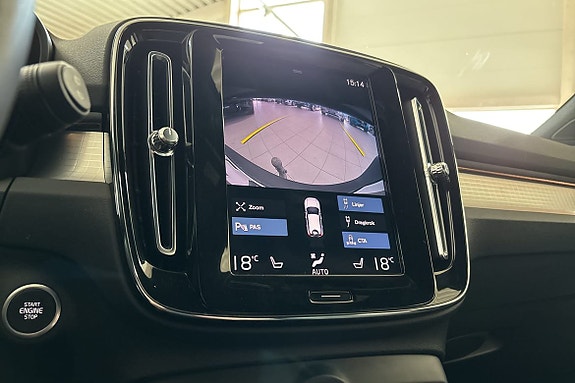 Volvo XC40 25 of 29