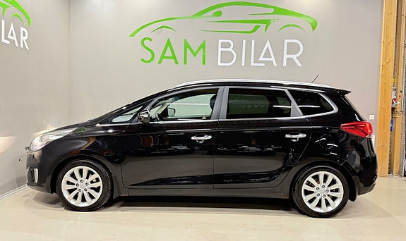 Kia Carens 7 of 19