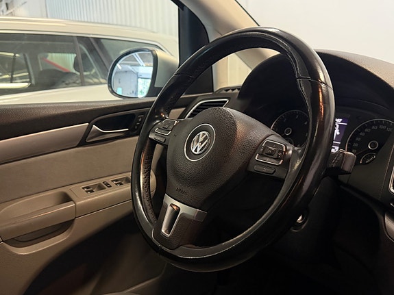 Volkswagen Sharan 23 of 30