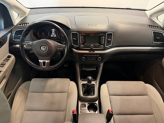 Volkswagen Sharan 13 of 30