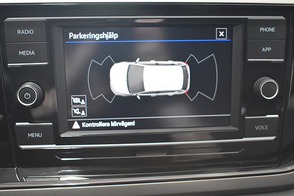 Volkswagen Polo 10 of 17