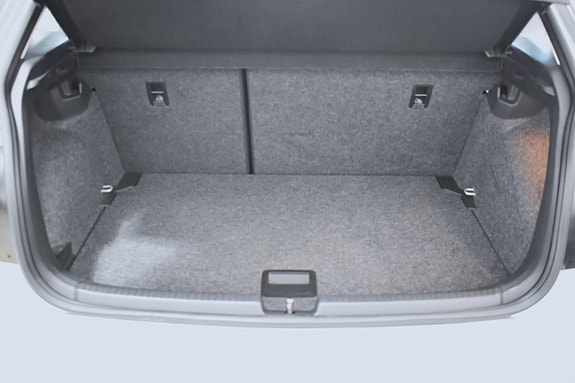 Volkswagen Polo 9 of 17
