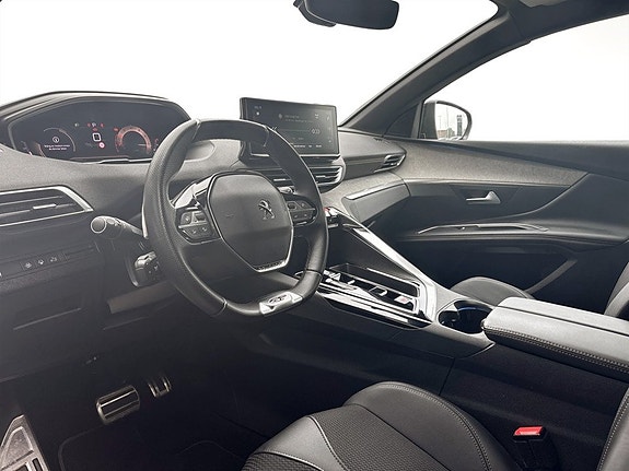 Peugeot 3008 4 of 18
