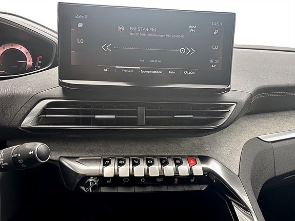 Peugeot 3008 11 of 18