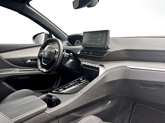 Peugeot 3008 13 of 18