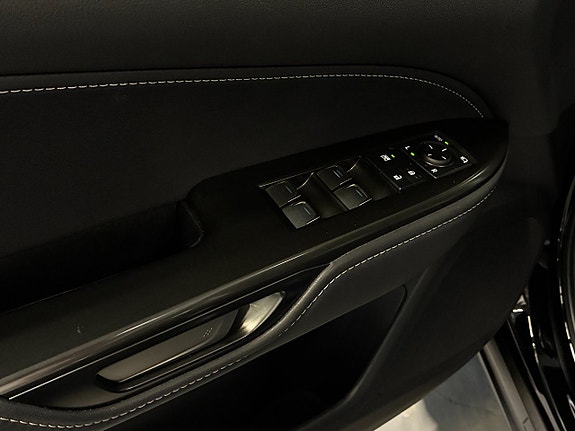 Lexus NX350h 15 of 26