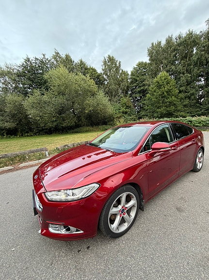 Ford Mondeo 12 of 12