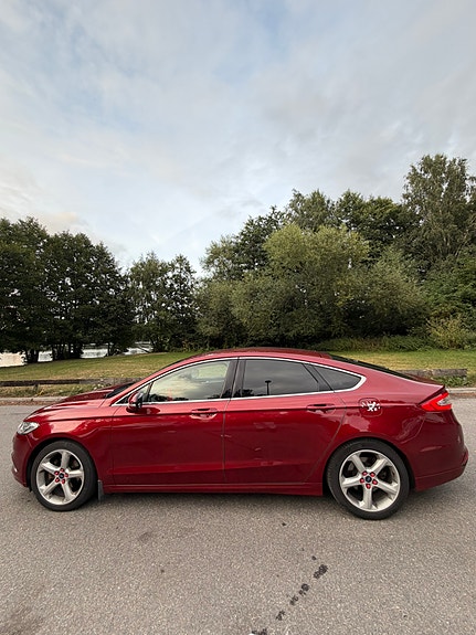 Ford Mondeo 5 of 12
